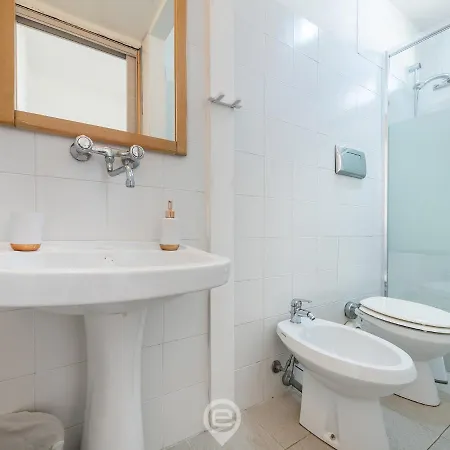 Poetto Family House - Near The Beach דירה קליארי